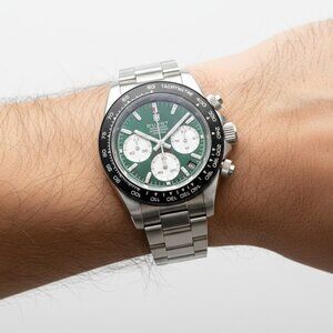 NWT Authentic Duxot Accelero Chronograph Tachymeter Green Dial Men's Watch